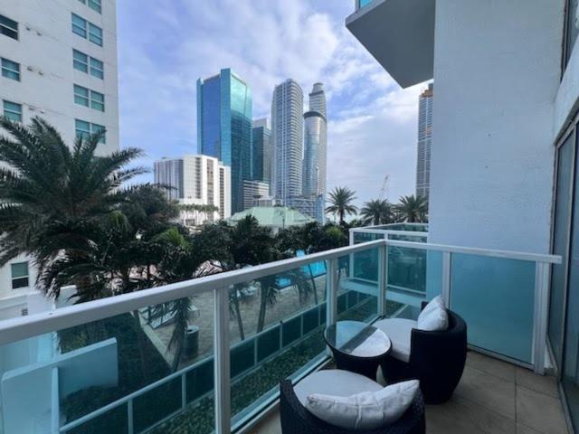 2 Story Loft Downtown Miami Apartment Exterior photo